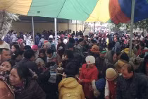 "Mẫu" The mở phủ, hàng nghìn người tranh nhau ăn cơm