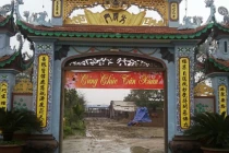 Vận động học sinh lớp 1...công đức xây chùa