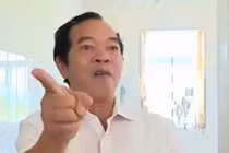 Cản trở PV tác nghiệp, Giám đốc bệnh viện bị giáng chức 