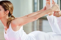 10 tuyệt chiêu giảm vòng ngực khi cho con bú