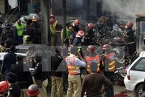 Đánh bom liều chết ở Pakistan, 90 người thương vong