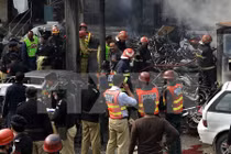 Đánh bom liều chết ở Pakistan, 90 người thương vong