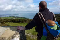 10 sai lầm gây tai họa khi địu con mà nhiều mẹ mắc