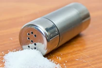 Top thực phẩm giúp loại bỏ muối thừa ra khỏi cơ thể