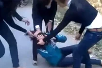 Bạo lực học đường vào đề thi thử THPT Quốc gia 2015