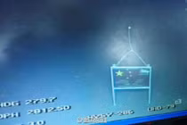 Trung Quốc ngang nhiên cắm cờ xuống đáy Biển Đông