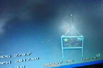 Trung Quốc ngang nhiên cắm cờ xuống đáy Biển Đông