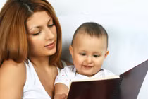 Những thủ thuật dạy con tập nói nhanh hơn