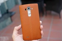 Tận mục điện thoại LG G4 nắp lưng da ở Việt Nam