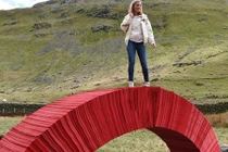 Cận cảnh cây cầu giấy độc nhất vô nhị trên thế giới