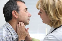 4 yếu tố làm trầm trọng thêm bệnh viêm tuyến giáp