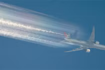 Máy bay hạ cánh khẩn cấp vì đe doạ có bom