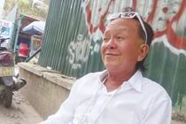 Bạch Công tử chạy xe ôm giữa Sài thành