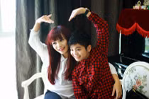 Quang Anh nhắng nhít với đàn chị The Voice