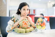 Ngọc Hân rạng rỡ làm đại sứ ngày đầu xuân