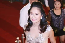 Thanh Thúy làm MC xinh đẹp ở Mai vàng 2013