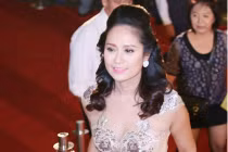 Thanh Thúy làm MC xinh đẹp ở Mai vàng 2013