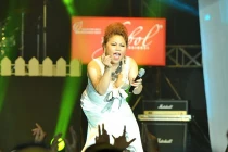 Siu Black đã cười tươi trở lại