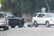 David Beckham gây tai nạn trên đường về nhà