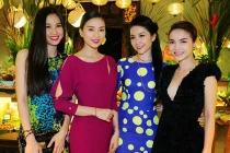 Dàn mỹ nhân “đọ sắc” đêm trăng rằm