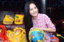 Mai Phương Thúy giản dị đón Trung thu sớm