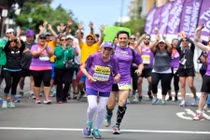 Cụ bà 92 tuổi chạy marathon 42km