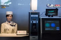 Khách sạn đầu tiên trên thế giới có robot phục vụ