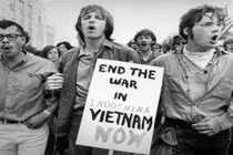 Sự thất hứa của Mỹ sau Hiệp định Paris 1973