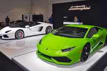 Siêu xe, xe sang náo loạn triển lãm Calgary