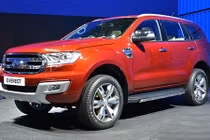 Tiện nghi trên Ford Everest 2015 giá 800 triệu đồng sắp về VN