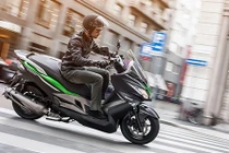 Kawasaki lộ diện hai phiên bản xe tay ga siêu mạnh
