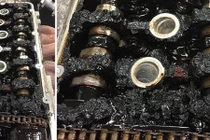 Động cơ Audi TT cháy khét lẹt vì quên… thay dầu