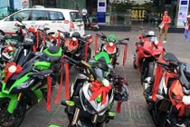 Gần trăm môtô PKL tham gia rước dâu tại Sài Gòn