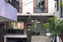 Vụ hút mỡ bụng người mang thai: Đình chỉ Thẩm mỹ viện Sophie International