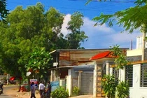 Du khách Nga chết trong nhà trọ với vết đâm ở cổ