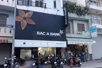 Nghi can dùng súng cướp Ngân hàng Bắc Á ở Sài Gòn khai gì? 