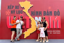 Gần 2.000 ô tô xếp hình bản đồ Việt Nam lớn nhất từ trước đến nay