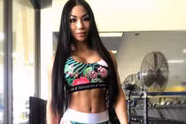 Nữ VĐV gốc Việt chỉ có 10% mỡ, thân hình đáng mơ ước