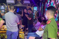 Hải Phòng: Phá “động” ma túy núp bóng quán karaoke
