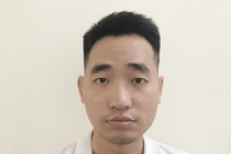 Hé lộ thủ đoạn lừa tiền khách hàng của nhân viên showroom ôtô