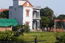 Hải Dương: Đánh vợ rồi khóa trái cửa treo cổ tự sát