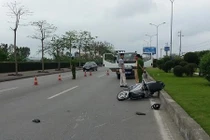 Tử vong sau khi đâm thẳng vào xe CSGT