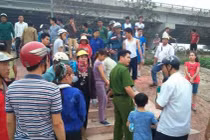 Ly dị chồng thành người vô gia cư, đi tự tử