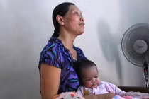 Bé gái đẹp như thiên thần bị mẹ bỏ rơi ở Hải Phòng