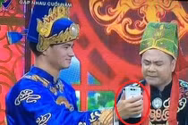 Táo quân 2015 quảng cáo Oppo: Luật không cấm nhưng phản cảm