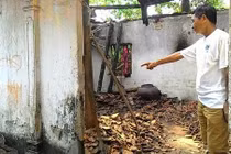 Người đàn ông chết cháy bất thường trong ngôi nhà hoang