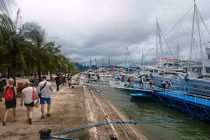 Tàu du lịch vịnh Hạ Long được hoạt động trở lại