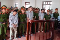 Xét xử sơ thẩm vụ “quan tài diễu phố” tại Vĩnh Phúc