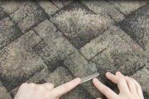 Mẹo làm sạch vảy nến khô bám chặt trên nền thảm