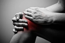 10 dấu hiệu bạn cần uống nước ngay lập tức